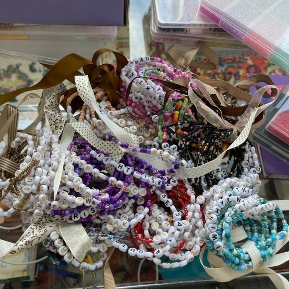 50 Pack Custom Friendship Bracelets - Picture 4 of 16